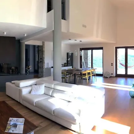 Vila On Of The Hill With Great Valley View Perugia