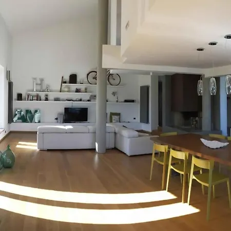 Villa On Of The Hill With Great Valley View *